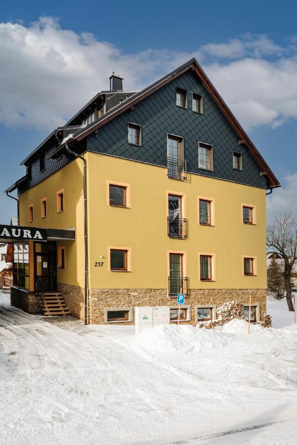 Aura III Bozi Dar Exterior foto